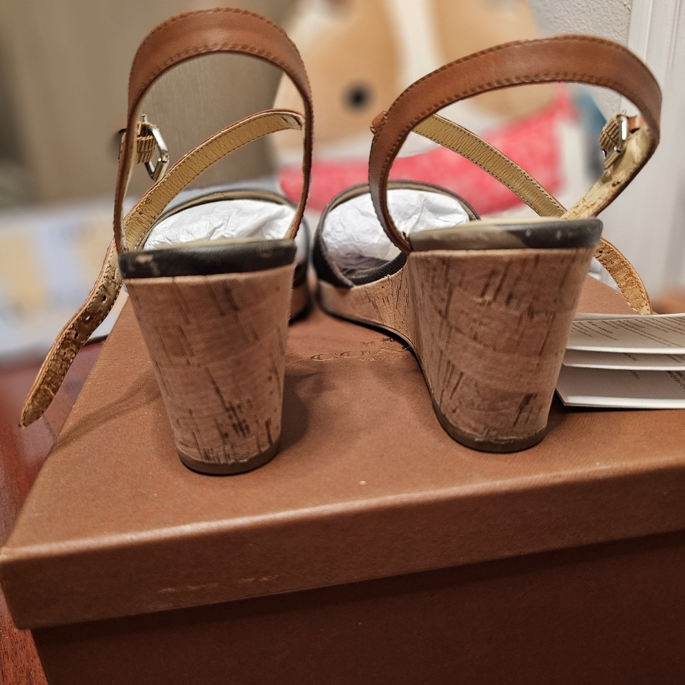 Coach Hinsdale Camo Wedge Sandals - Picture 5 of 17